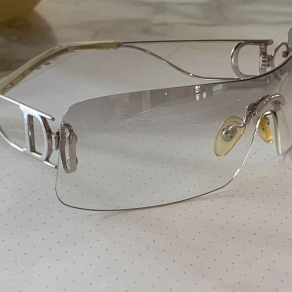 Vintage Dior Sunglasses - Picture 2 of 4